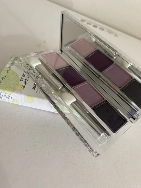 ~ 10 Going Steady ~ Clinique All About Shadow Quad, Full Size, 0.11 OZ / 3.3 g - Picture 4 of 7